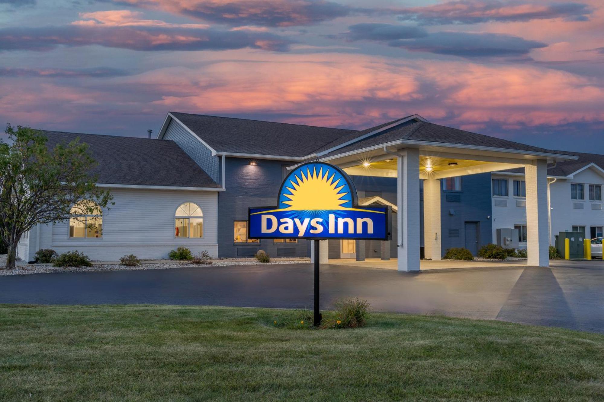 Days Inn By Wyndham Racine/Sturtevant Exterior foto